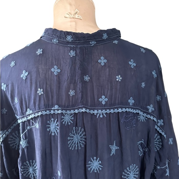 Johnny Was navy CELESTIN CERES TUNIC in size Large. Absolutely gorgeous detail - Picture 8 of 15